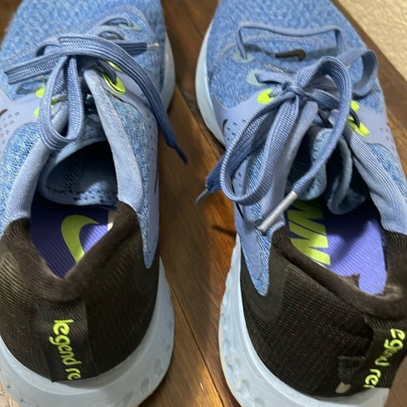 NIKE LEGEND REACT Blue Running Trainers Sneakers AA1625 406 size 8 - Picture 3 of 14